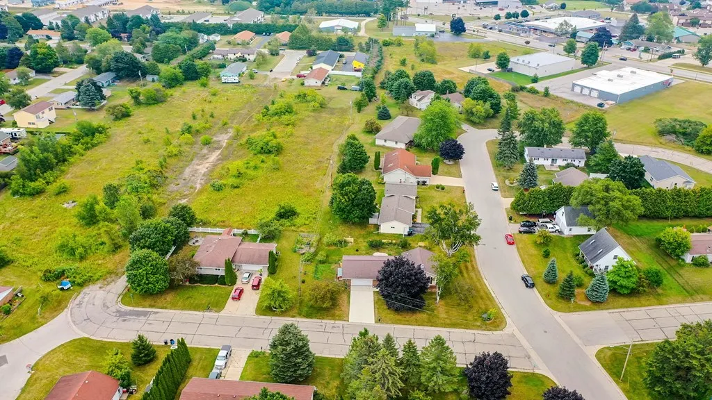 914 N 8th Pl, Sturgeon Bay Wi 54235, 4 Bedrooms Bedrooms, ,3 BathroomsBathrooms,Inland-Residential,For Sale,N 8th Pl,143087