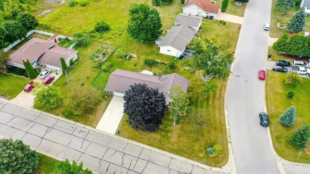 914 N 8th Pl, Sturgeon Bay Wi 54235, 4 Bedrooms Bedrooms, ,3 BathroomsBathrooms,Inland-Residential,For Sale,N 8th Pl,143087