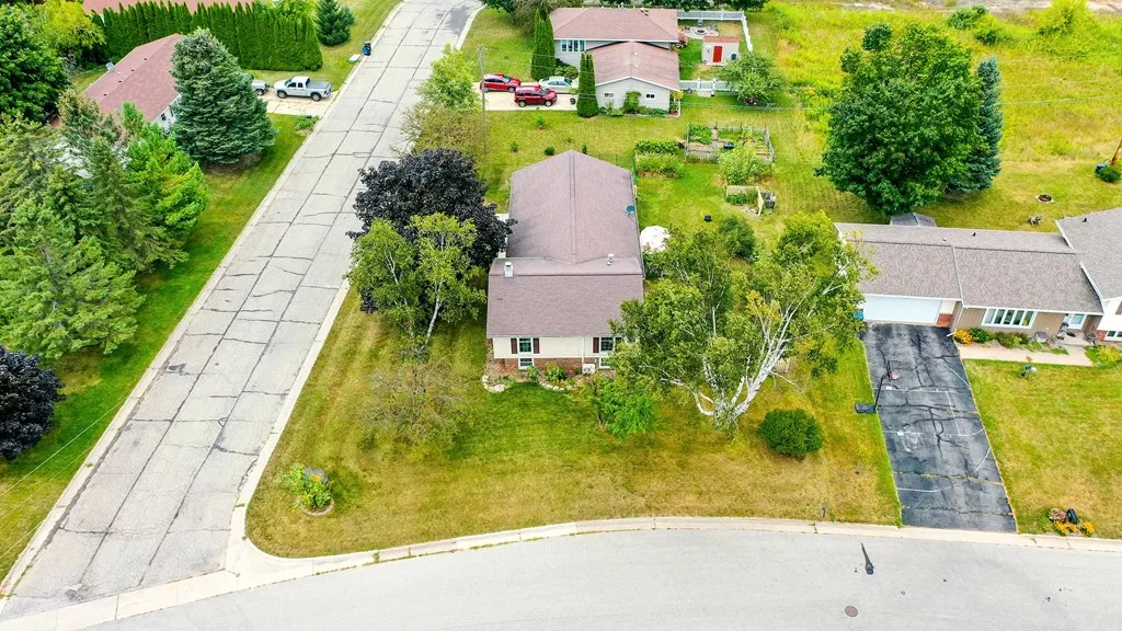 914 N 8th Pl, Sturgeon Bay Wi 54235, 4 Bedrooms Bedrooms, ,3 BathroomsBathrooms,Inland-Residential,For Sale,N 8th Pl,143087