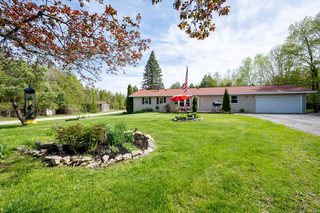 8259 Peil Ln, Baileys Harbor, Wisconsin 54202, 3 Bedrooms Bedrooms, ,2 BathroomsBathrooms,Inland-Residential,For Sale,Peil Ln,143964