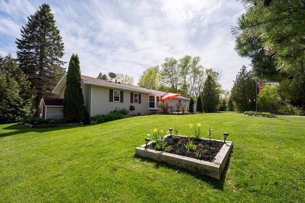 8259 Peil Ln, Baileys Harbor, Wisconsin 54202, 3 Bedrooms Bedrooms, ,2 BathroomsBathrooms,Inland-Residential,For Sale,Peil Ln,143964