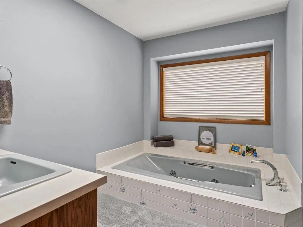 519 E Walnut Pl, Sturgeon Bay Wi 54235, 3 Bedrooms Bedrooms, ,2 BathroomsBathrooms,Inland-Residential,For Sale,E Walnut Pl,143201