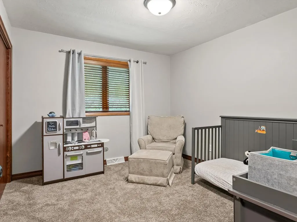 519 E Walnut Pl, Sturgeon Bay Wi 54235, 3 Bedrooms Bedrooms, ,2 BathroomsBathrooms,Inland-Residential,For Sale,E Walnut Pl,143201