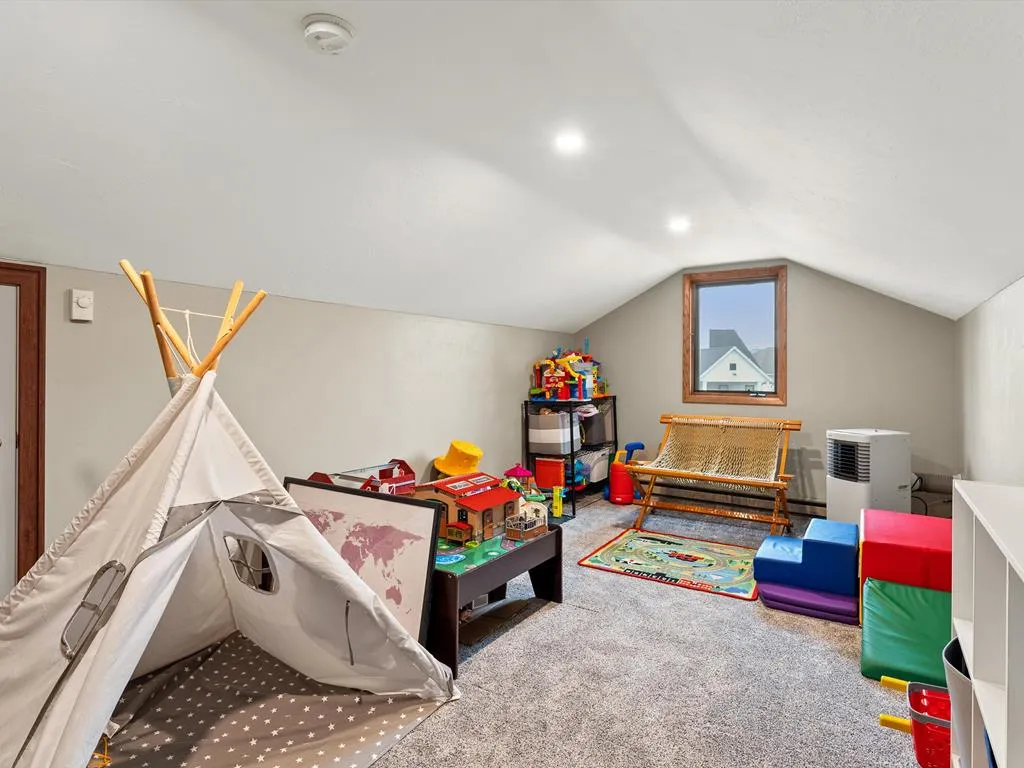 519 E Walnut Pl, Sturgeon Bay Wi 54235, 3 Bedrooms Bedrooms, ,2 BathroomsBathrooms,Inland-Residential,For Sale,E Walnut Pl,143201