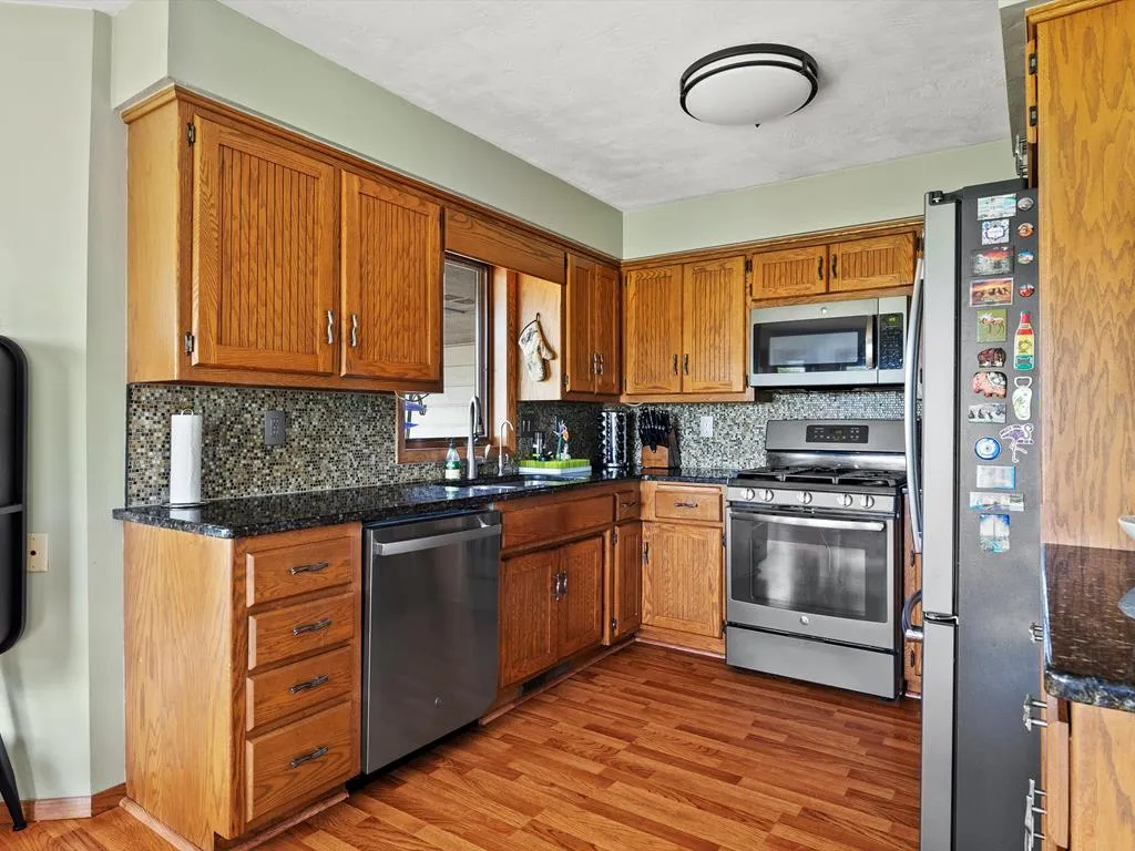 519 E Walnut Pl, Sturgeon Bay Wi 54235, 3 Bedrooms Bedrooms, ,2 BathroomsBathrooms,Inland-Residential,For Sale,E Walnut Pl,143201
