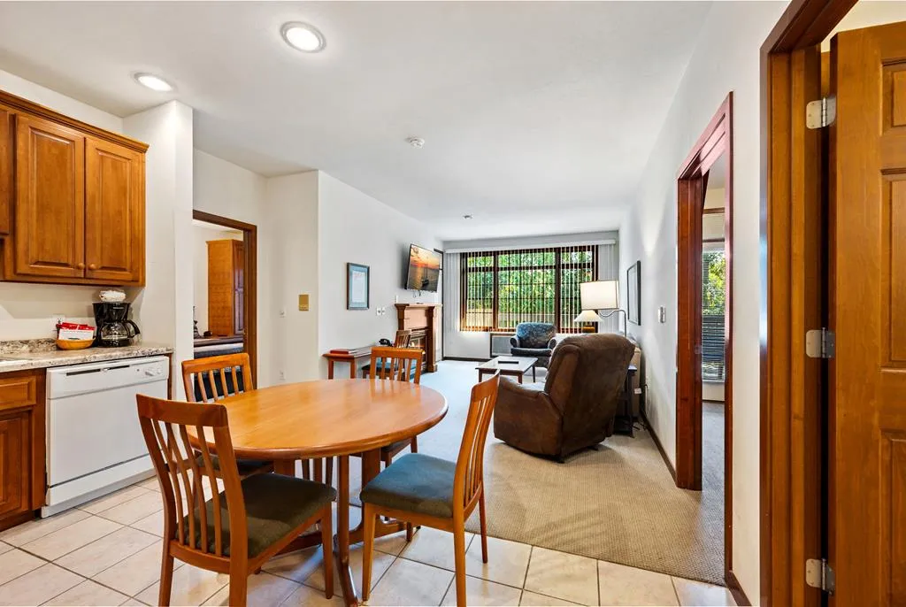 10506 Hwy 57 # 224, Sister Bay, Wisconsin 54234, 2 Bedrooms Bedrooms, ,2 BathroomsBathrooms,Condominium,For Sale,Hwy 57,144556