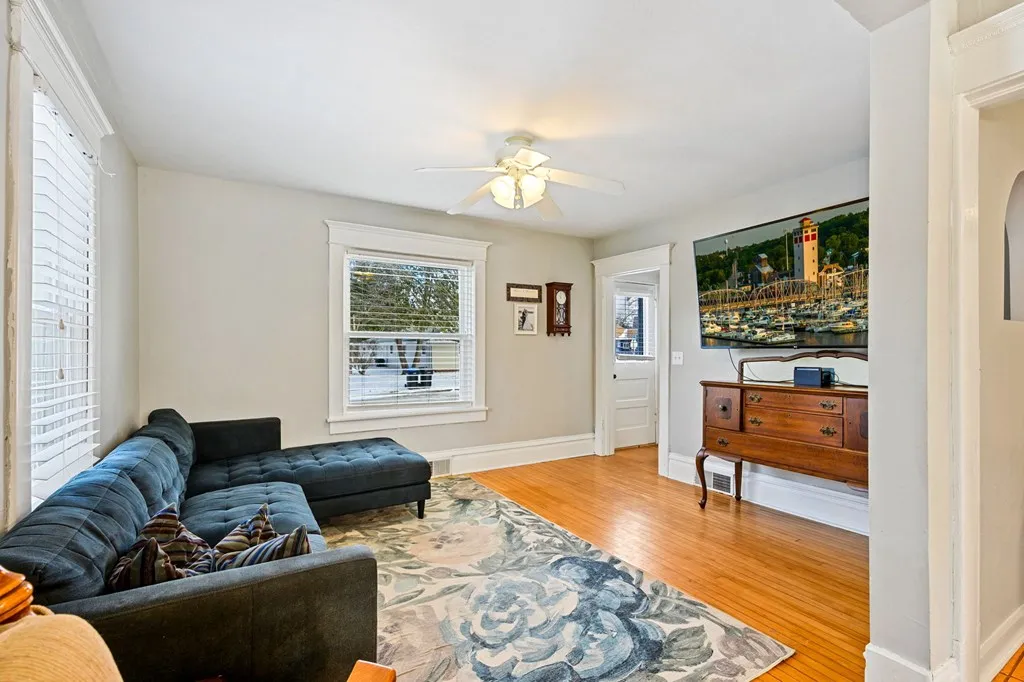 949 Superior St, Sturgeon Bay Wi 54235, 3 Bedrooms Bedrooms, ,2 BathroomsBathrooms,Inland-Residential,For Sale,Superior St,141428