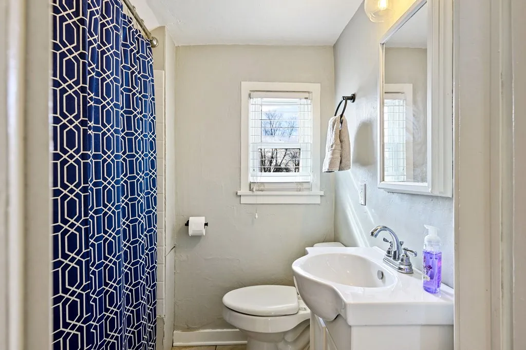949 Superior St, Sturgeon Bay Wi 54235, 3 Bedrooms Bedrooms, ,2 BathroomsBathrooms,Inland-Residential,For Sale,Superior St,141428