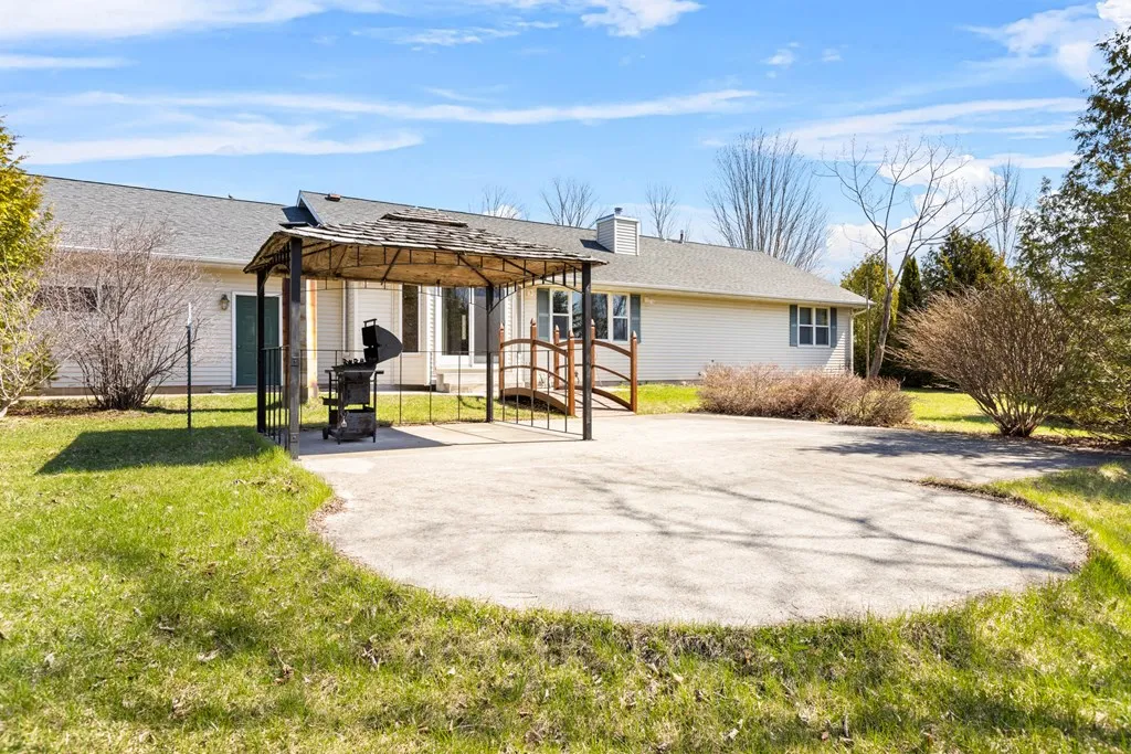 4909 Ripp Rd, Sturgeon Bay Wi 54235, 3 Bedrooms Bedrooms, ,3 BathroomsBathrooms,Inland-Residential,For Sale,Ripp Rd,143893