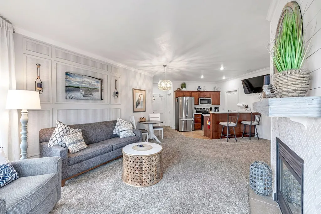 5280 Horseshoe Bay Rd # 6, Egg Harbor, Wisconsin 54209, 2 Bedrooms Bedrooms, ,2 BathroomsBathrooms,Condominium,For Sale,Horseshoe Bay Rd,144431
