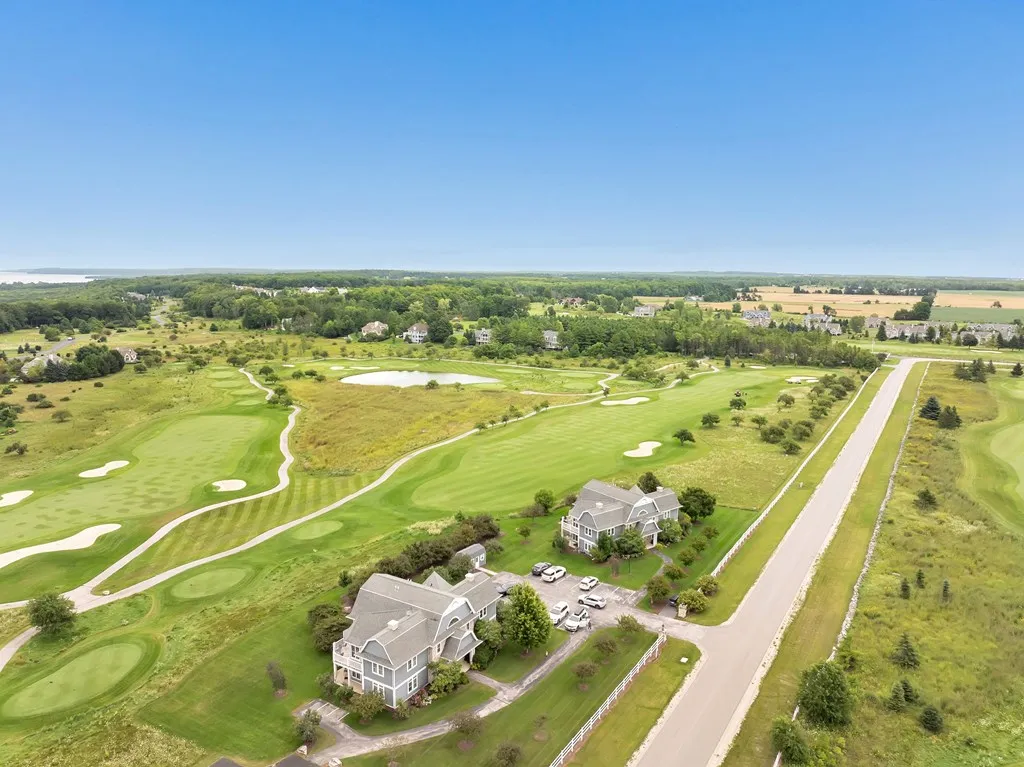 5280 Horseshoe Bay Rd # 6, Egg Harbor, Wisconsin 54209, 2 Bedrooms Bedrooms, ,2 BathroomsBathrooms,Condominium,For Sale,Horseshoe Bay Rd,144431