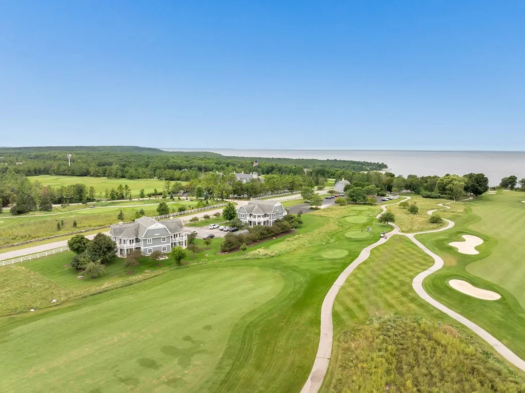 5280 Horseshoe Bay Rd # 6, Egg Harbor, Wisconsin 54209, 2 Bedrooms Bedrooms, ,2 BathroomsBathrooms,Condominium,For Sale,Horseshoe Bay Rd,144431