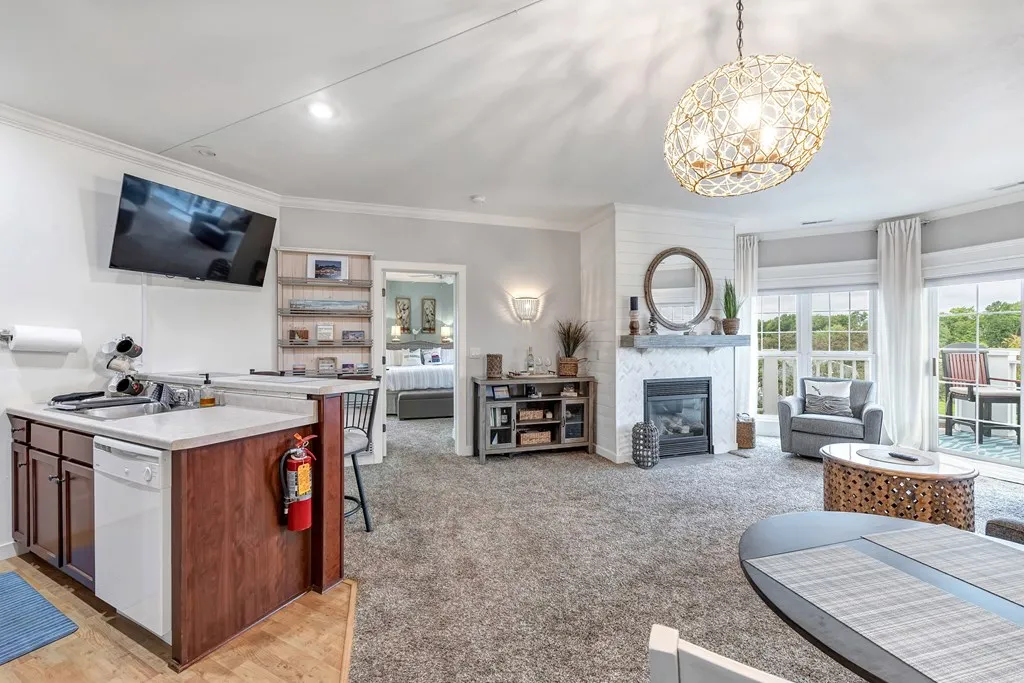 5280 Horseshoe Bay Rd # 6, Egg Harbor, Wisconsin 54209, 2 Bedrooms Bedrooms, ,2 BathroomsBathrooms,Condominium,For Sale,Horseshoe Bay Rd,144431