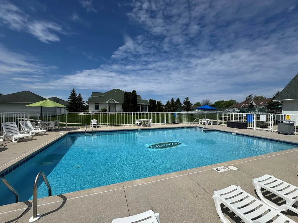 10566 Cut Stone Ct # 511, Sister Bay, Wisconsin 54234, 2 Bedrooms Bedrooms, ,2 BathroomsBathrooms,Condominium,For Sale,Cut Stone Ct,143941