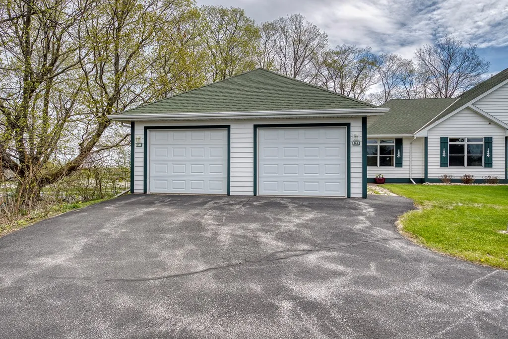 10566 Cut Stone Ct # 511, Sister Bay, Wisconsin 54234, 2 Bedrooms Bedrooms, ,2 BathroomsBathrooms,Condominium,For Sale,Cut Stone Ct,143941