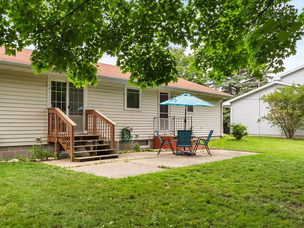 1753 Michigan St, Sturgeon Bay, Wisconsin 54235, 3 Bedrooms Bedrooms, ,2 BathroomsBathrooms,Inland-Residential,For Sale,Michigan St,144187