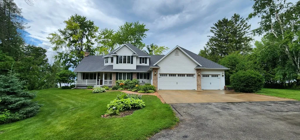 1461 N Bay Shore Dr, Brussels Wi 54204, 4 Bedrooms Bedrooms, ,4 BathroomsBathrooms,Waterfront-Residential,For Sale,N Bay Shore Rd,141817