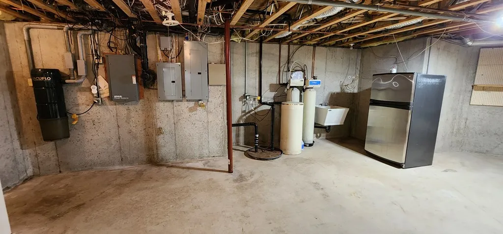 1461 N Bay Shore Dr, Brussels Wi 54204, 4 Bedrooms Bedrooms, ,4 BathroomsBathrooms,Waterfront-Residential,For Sale,N Bay Shore Rd,141817