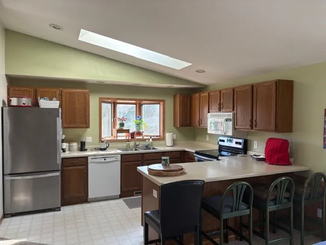 342 S 15th Ct, Sturgeon Bay Wi 54235, 4 Bedrooms Bedrooms, ,2 BathroomsBathrooms,Inland-Residential,For Sale,S 15th Ct,143687
