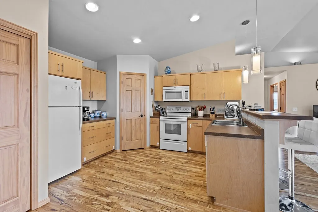 2410 Cherrywood Ln # 46, Sister Bay, Wisconsin 54234, 2 Bedrooms Bedrooms, ,2 BathroomsBathrooms,Condominium,For Sale,Cherrywood Ln,144279