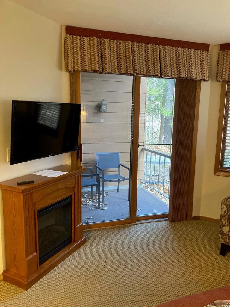 4920 Landmark Cir, Egg Harbor Wi 54209, 1 Bedroom Bedrooms, ,1 BathroomBathrooms,Condominium,For Sale,Landmark Cir,141494