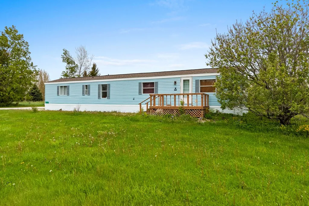 10108 County Rd X, Town Of Union, Wisconsin 54205, 2 Bedrooms Bedrooms, ,1 BathroomBathrooms,Inland-Residential,For Sale,County Rd X,143963