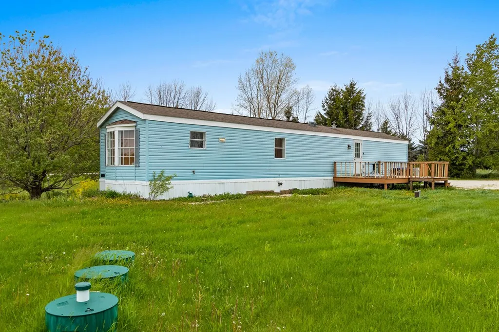 10108 County Rd X, Town Of Union, Wisconsin 54205, 2 Bedrooms Bedrooms, ,1 BathroomBathrooms,Inland-Residential,For Sale,County Rd X,143963
