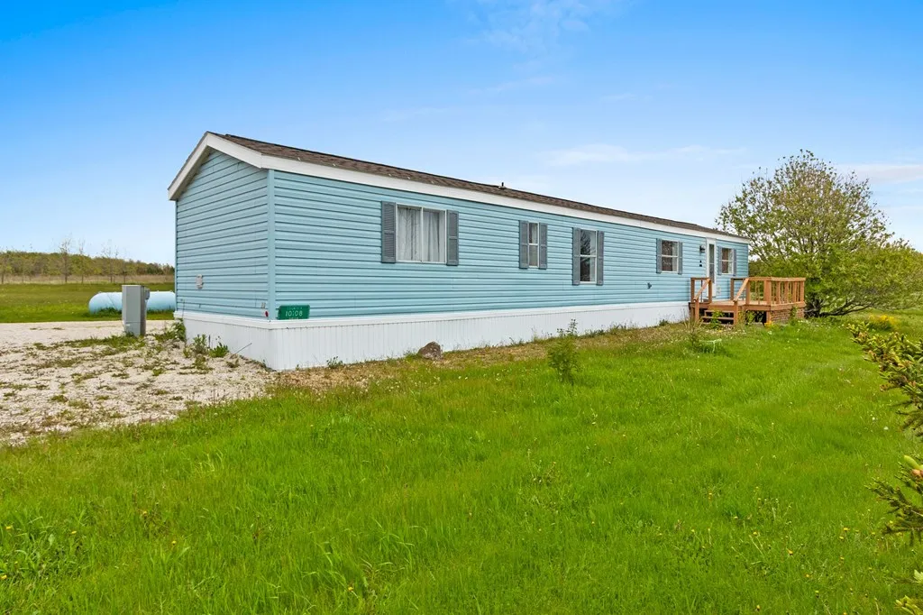 10108 County Rd X, Town Of Union, Wisconsin 54205, 2 Bedrooms Bedrooms, ,1 BathroomBathrooms,Inland-Residential,For Sale,County Rd X,143963