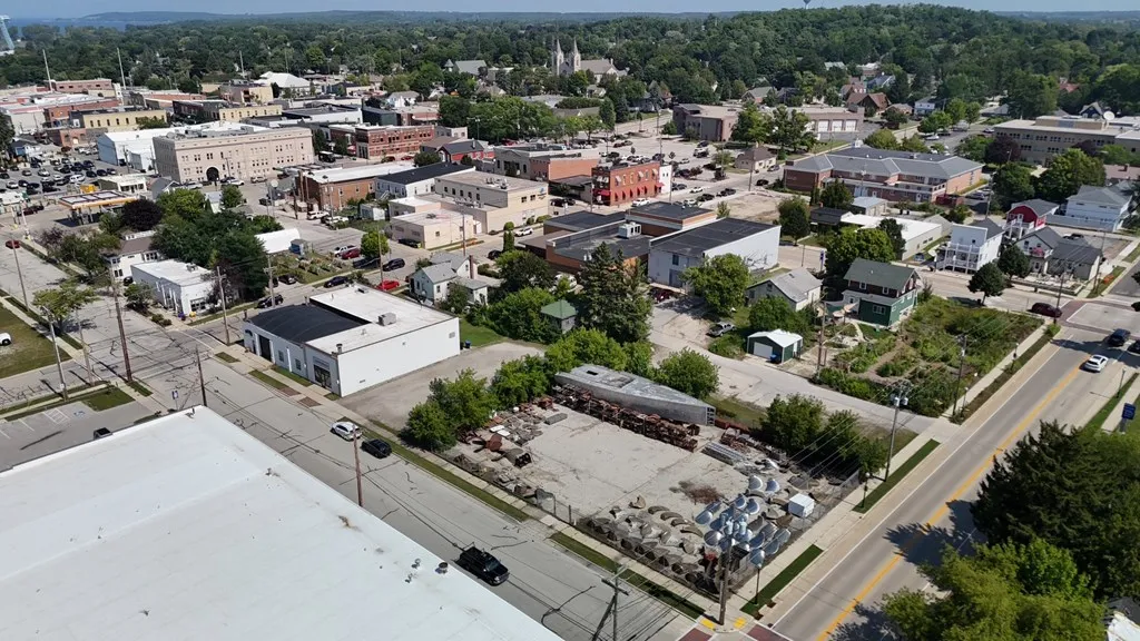 110 S 2nd Ave, Sturgeon Bay, Wisconsin 54235, ,Commercial,For Sale,S 2nd Ave,144482