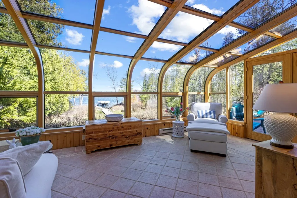 5282 W Shore Dr, Sturgeon Bay Wi 54235, 4 Bedrooms Bedrooms, ,5 BathroomsBathrooms,Waterfront-Residential,For Sale,W Shore Dr,143900