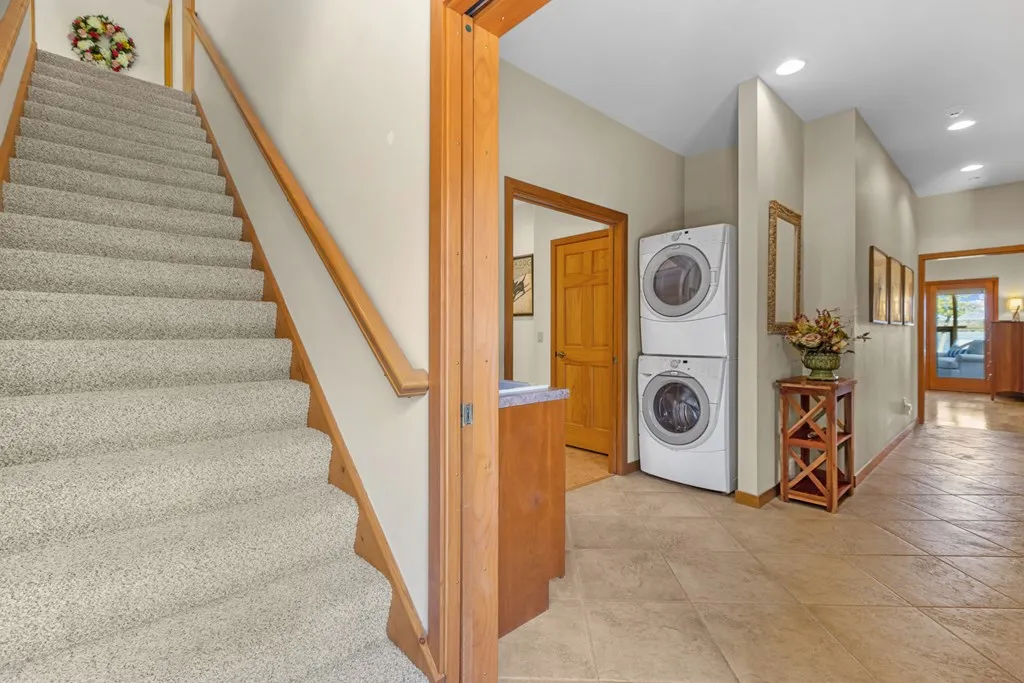 5282 W Shore Dr, Sturgeon Bay Wi 54235, 4 Bedrooms Bedrooms, ,5 BathroomsBathrooms,Waterfront-Residential,For Sale,W Shore Dr,143900