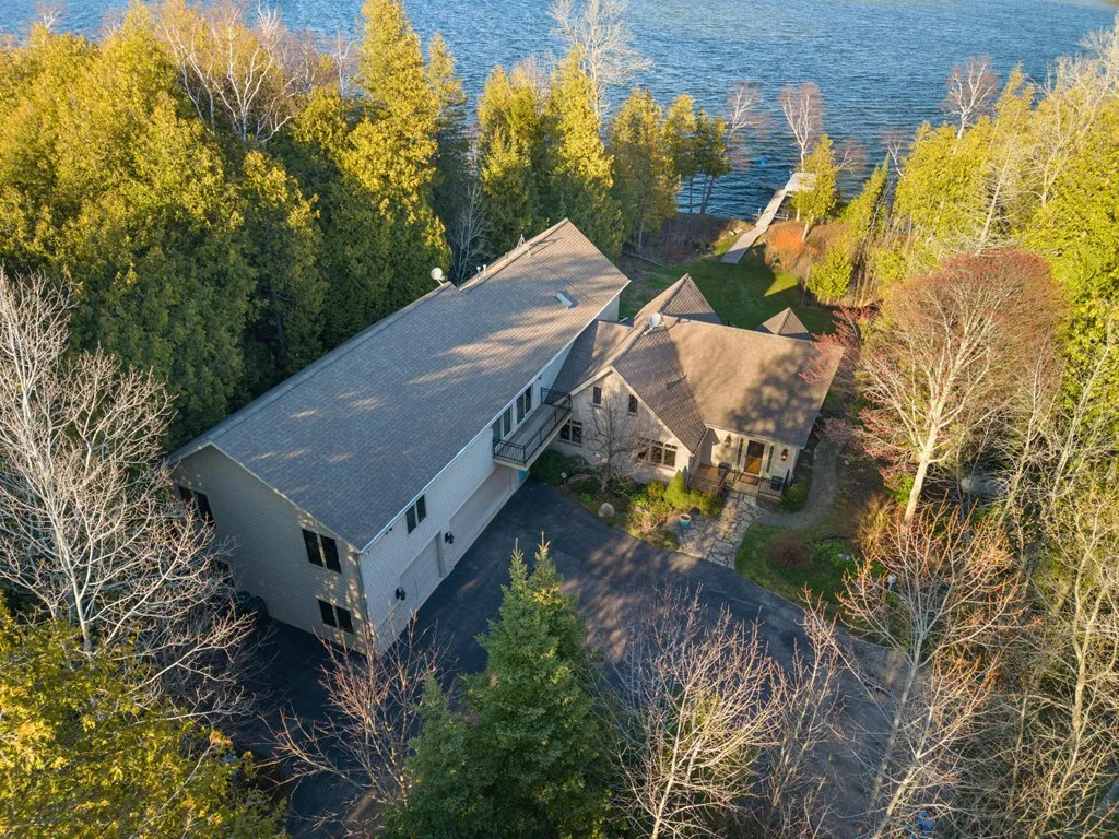 5282 W Shore Dr, Sturgeon Bay Wi 54235, 4 Bedrooms Bedrooms, ,5 BathroomsBathrooms,Waterfront-Residential,For Sale,W Shore Dr,143900