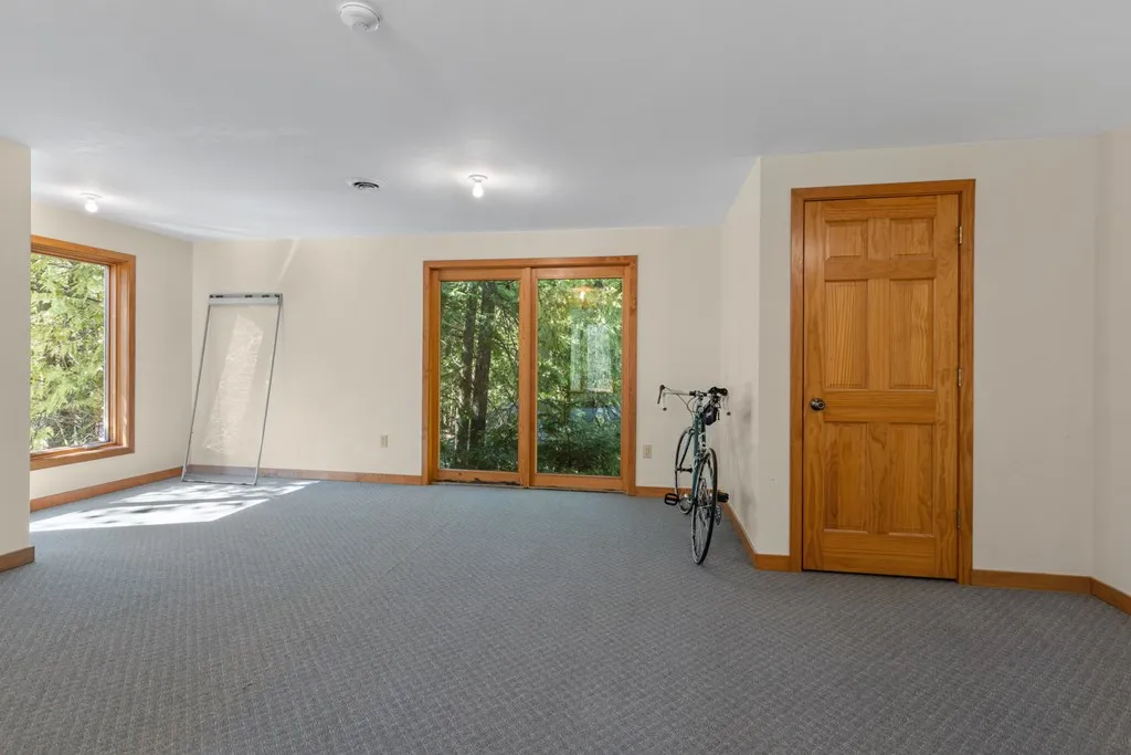 5282 W Shore Dr, Sturgeon Bay Wi 54235, 4 Bedrooms Bedrooms, ,5 BathroomsBathrooms,Waterfront-Residential,For Sale,W Shore Dr,143900
