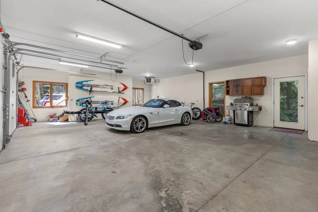 5282 W Shore Dr, Sturgeon Bay Wi 54235, 4 Bedrooms Bedrooms, ,5 BathroomsBathrooms,Waterfront-Residential,For Sale,W Shore Dr,143900