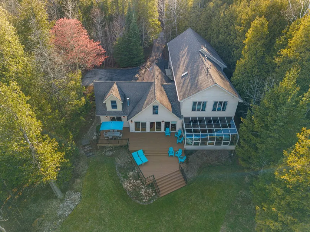 5282 W Shore Dr, Sturgeon Bay Wi 54235, 4 Bedrooms Bedrooms, ,5 BathroomsBathrooms,Waterfront-Residential,For Sale,W Shore Dr,143900