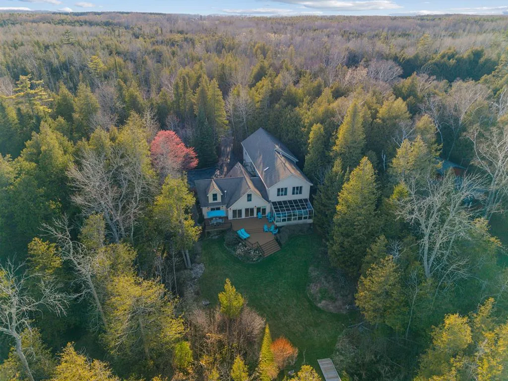 5282 W Shore Dr, Sturgeon Bay Wi 54235, 4 Bedrooms Bedrooms, ,5 BathroomsBathrooms,Waterfront-Residential,For Sale,W Shore Dr,143900