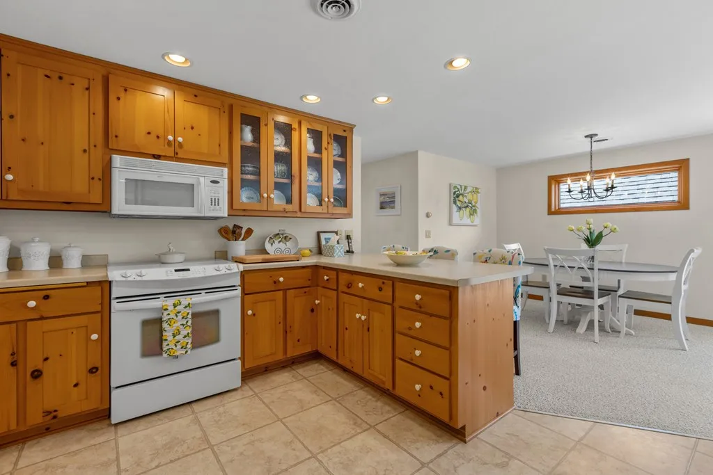 5282 W Shore Dr, Sturgeon Bay Wi 54235, 4 Bedrooms Bedrooms, ,5 BathroomsBathrooms,Waterfront-Residential,For Sale,W Shore Dr,143900