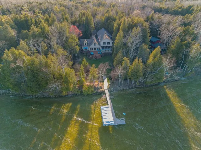 5282 W Shore Dr, Sturgeon Bay Wi 54235, 4 Bedrooms Bedrooms, ,5 BathroomsBathrooms,Waterfront-Residential,For Sale,W Shore Dr,143900