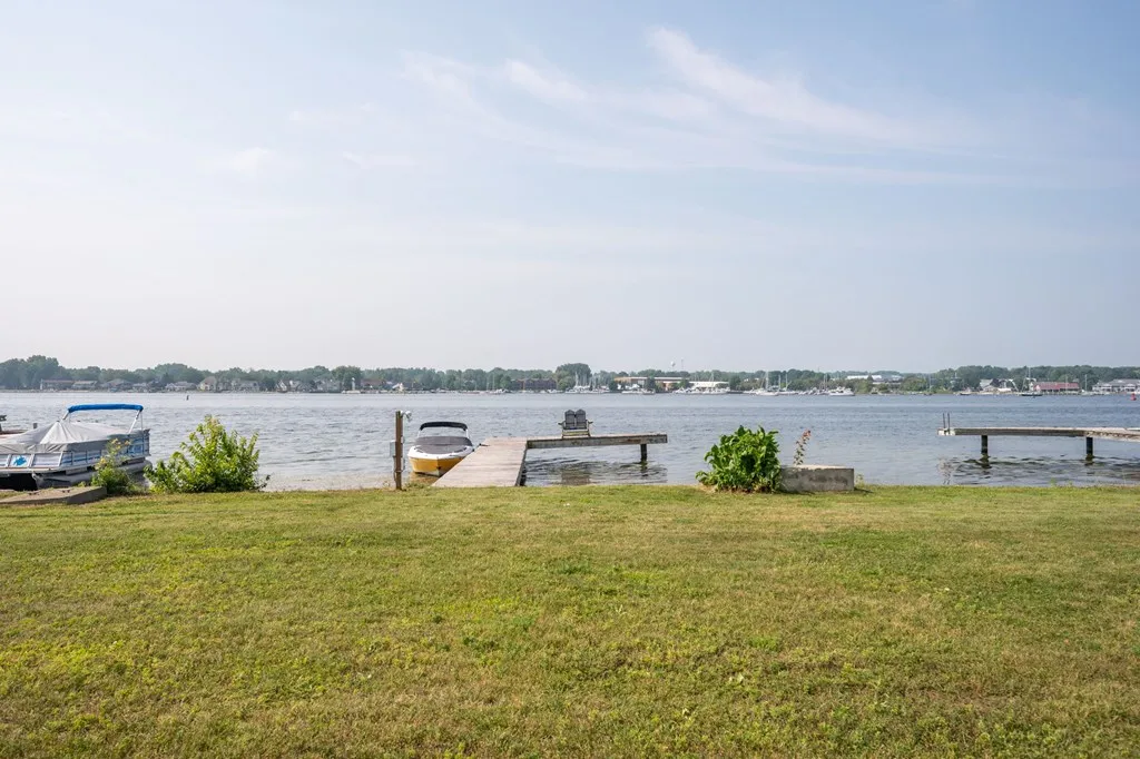 936 Memorial Dr, Sturgeon Bay, Wisconsin 54235, 4 Bedrooms Bedrooms, ,2 BathroomsBathrooms,Waterfront-Residential,For Sale,Memorial Dr,144529
