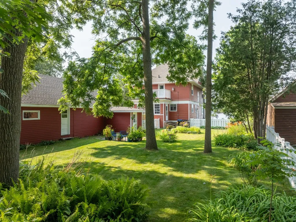 936 Memorial Dr, Sturgeon Bay, Wisconsin 54235, 4 Bedrooms Bedrooms, ,2 BathroomsBathrooms,Waterfront-Residential,For Sale,Memorial Dr,144529