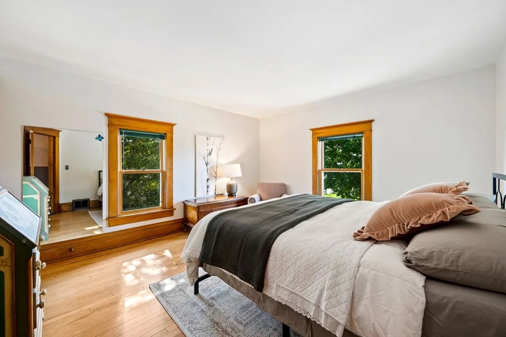 936 Memorial Dr, Sturgeon Bay, Wisconsin 54235, 4 Bedrooms Bedrooms, ,2 BathroomsBathrooms,Waterfront-Residential,For Sale,Memorial Dr,144529