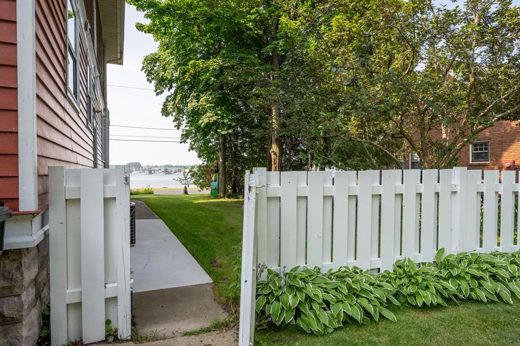 936 Memorial Dr, Sturgeon Bay, Wisconsin 54235, 4 Bedrooms Bedrooms, ,2 BathroomsBathrooms,Waterfront-Residential,For Sale,Memorial Dr,144529