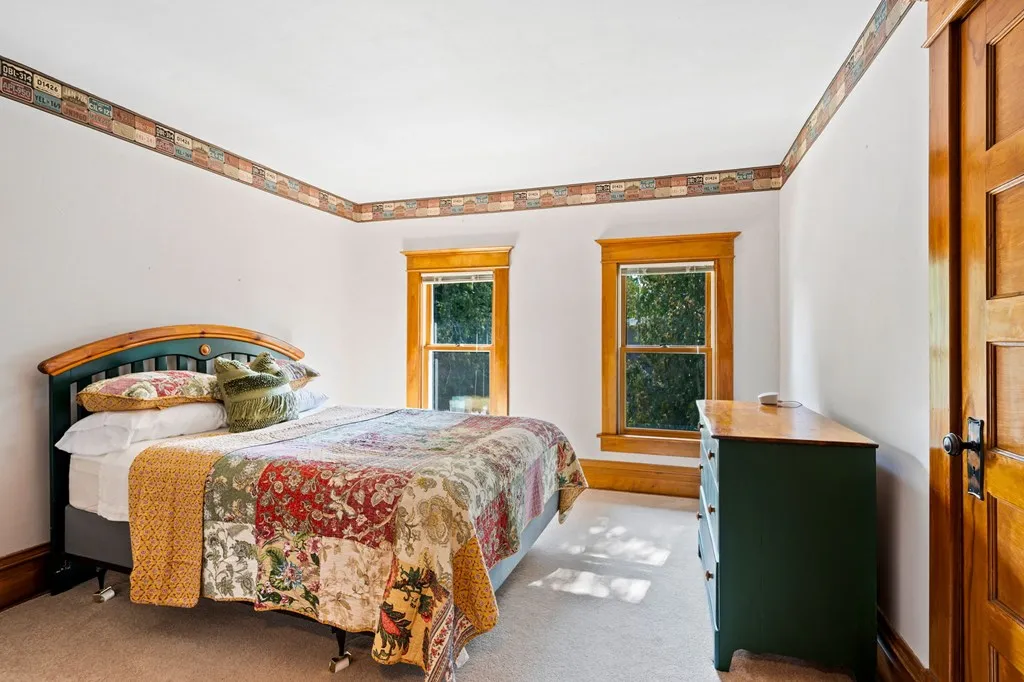 936 Memorial Dr, Sturgeon Bay, Wisconsin 54235, 4 Bedrooms Bedrooms, ,2 BathroomsBathrooms,Waterfront-Residential,For Sale,Memorial Dr,144529