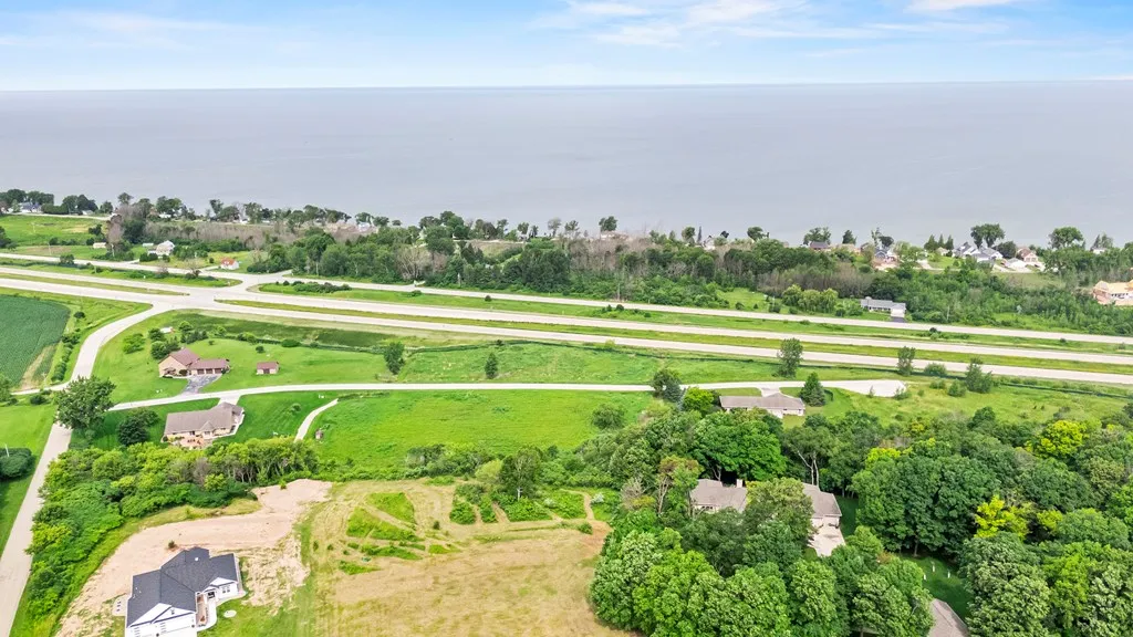 Sugar Maple Dr, Luxemburg, Wisconsin 54217, ,Condominium,For Sale,Sugar Maple Dr,144250