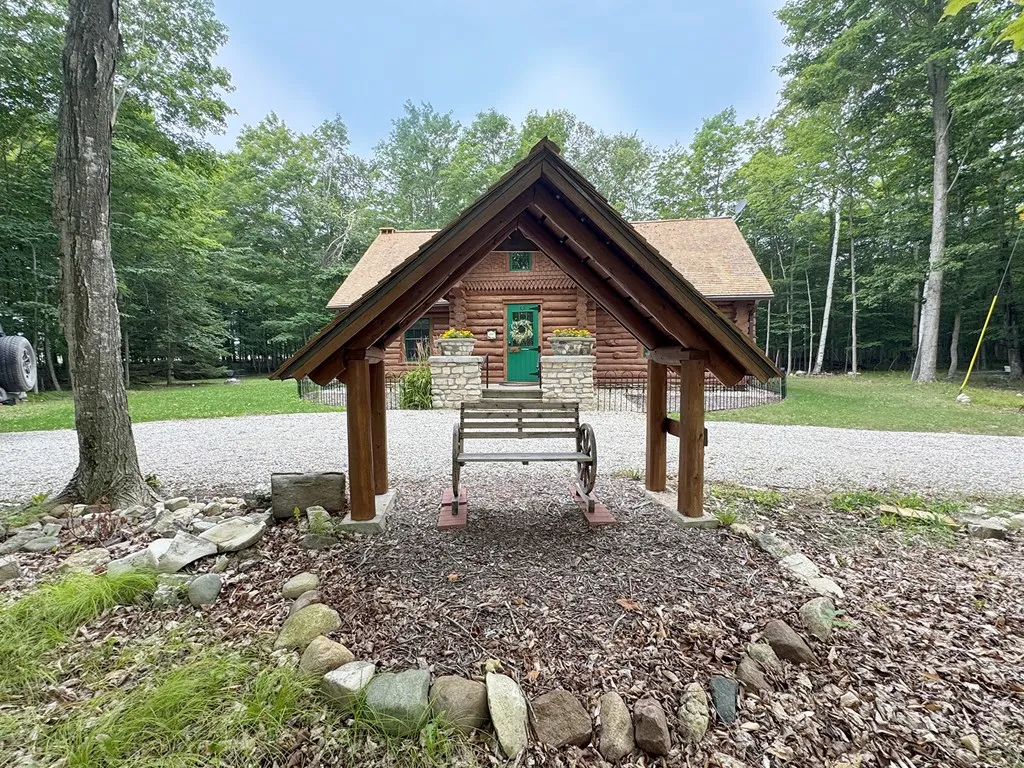 1205 East Side Rd, Washington Island, Wisconsin 54246, 3 Bedrooms Bedrooms, ,2 BathroomsBathrooms,Inland-Residential,For Sale,East Side Rd,144417