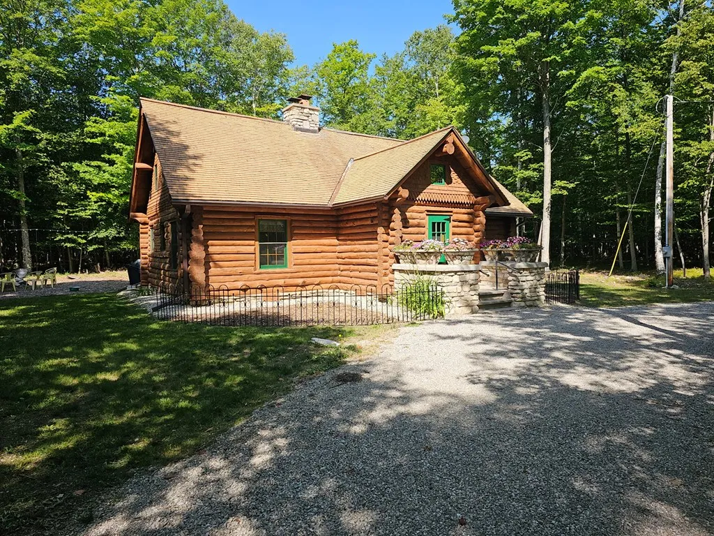 1205 East Side Rd, Washington Island, Wisconsin 54246, 3 Bedrooms Bedrooms, ,2 BathroomsBathrooms,Inland-Residential,For Sale,East Side Rd,144417