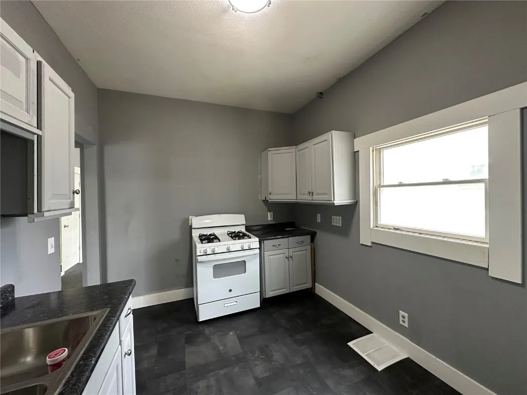Lower Unit