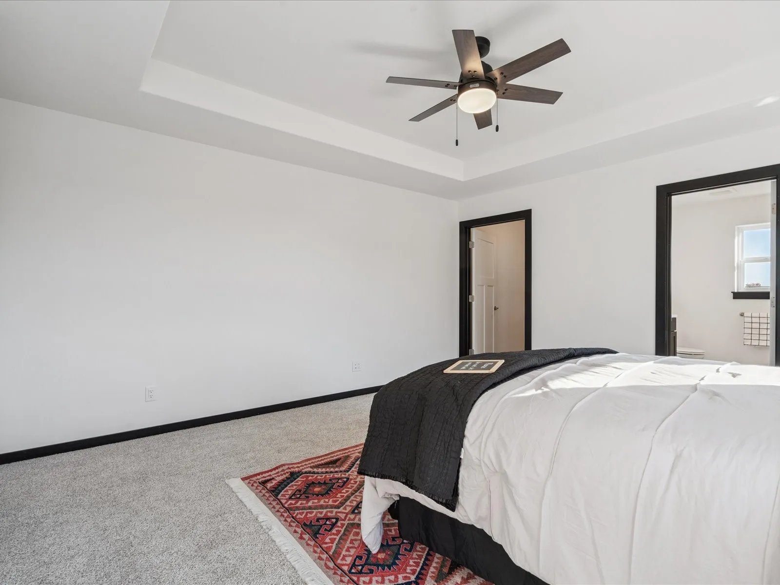Photos of a similar property.