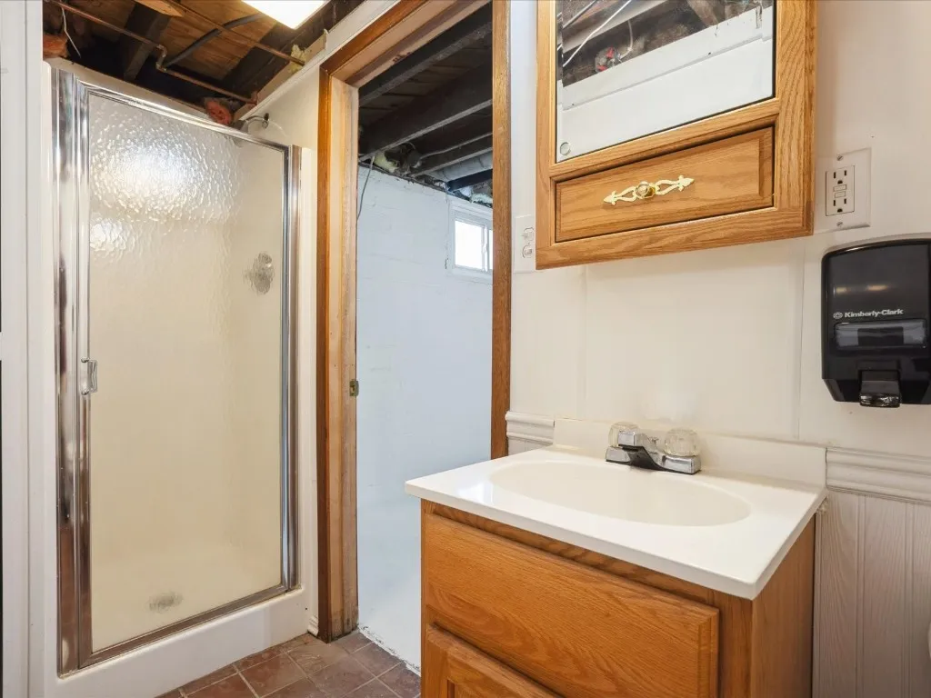 basement bathroom