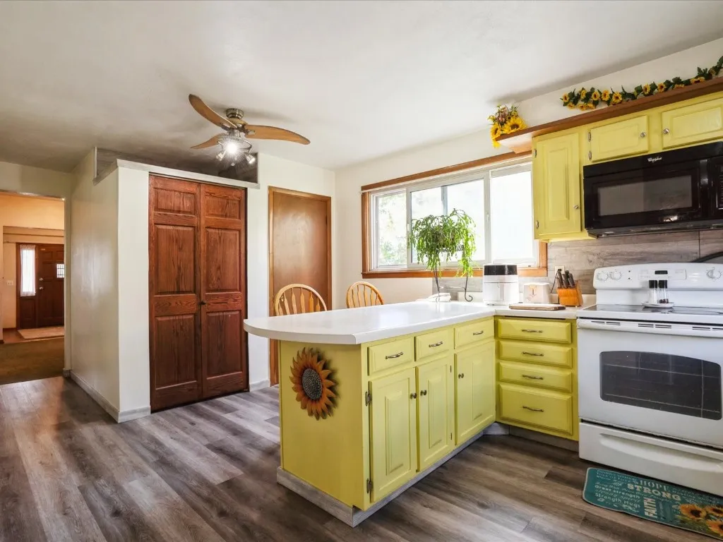 Bright and cheery kitchen